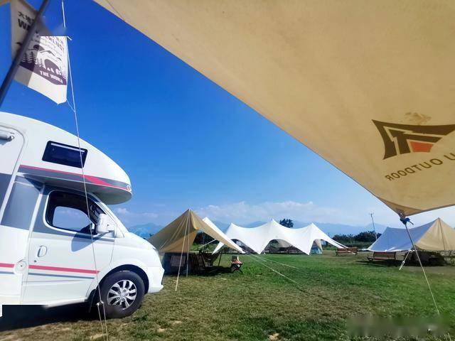 的家：房车自驾旅行生活全指南AG真人百家家乐app车轮上(图2)