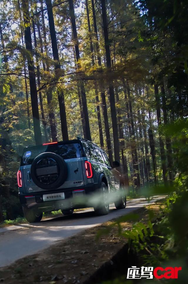 驾福特智趣烈马 CAR REVIEWSAG真人百家乐全地形露营SUV——试(图3)