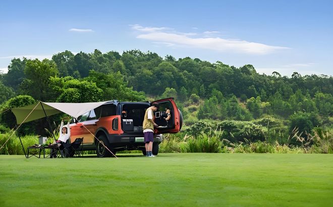 能装下整个生活的“全地形露营SUV”AG真人国际厅福特智趣烈马探店：一台(图3)